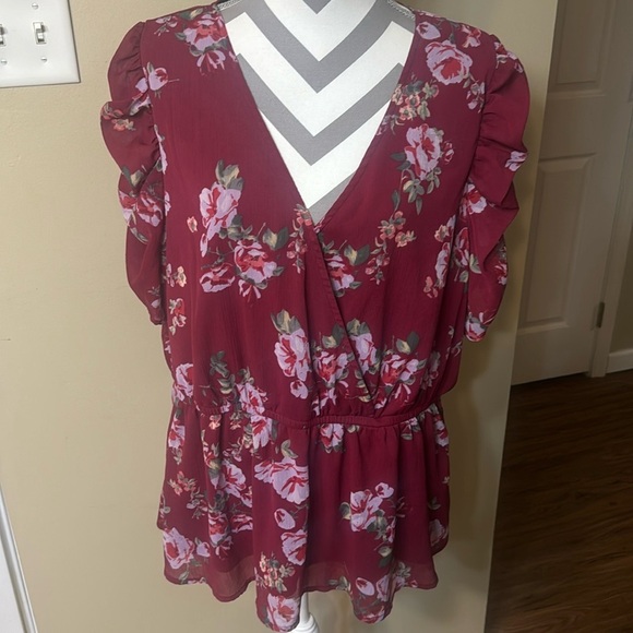 Maurices Burgandy Floral Top with Ruffled Sheer Short Sleeves- Size 2X - Picture 1 of 8